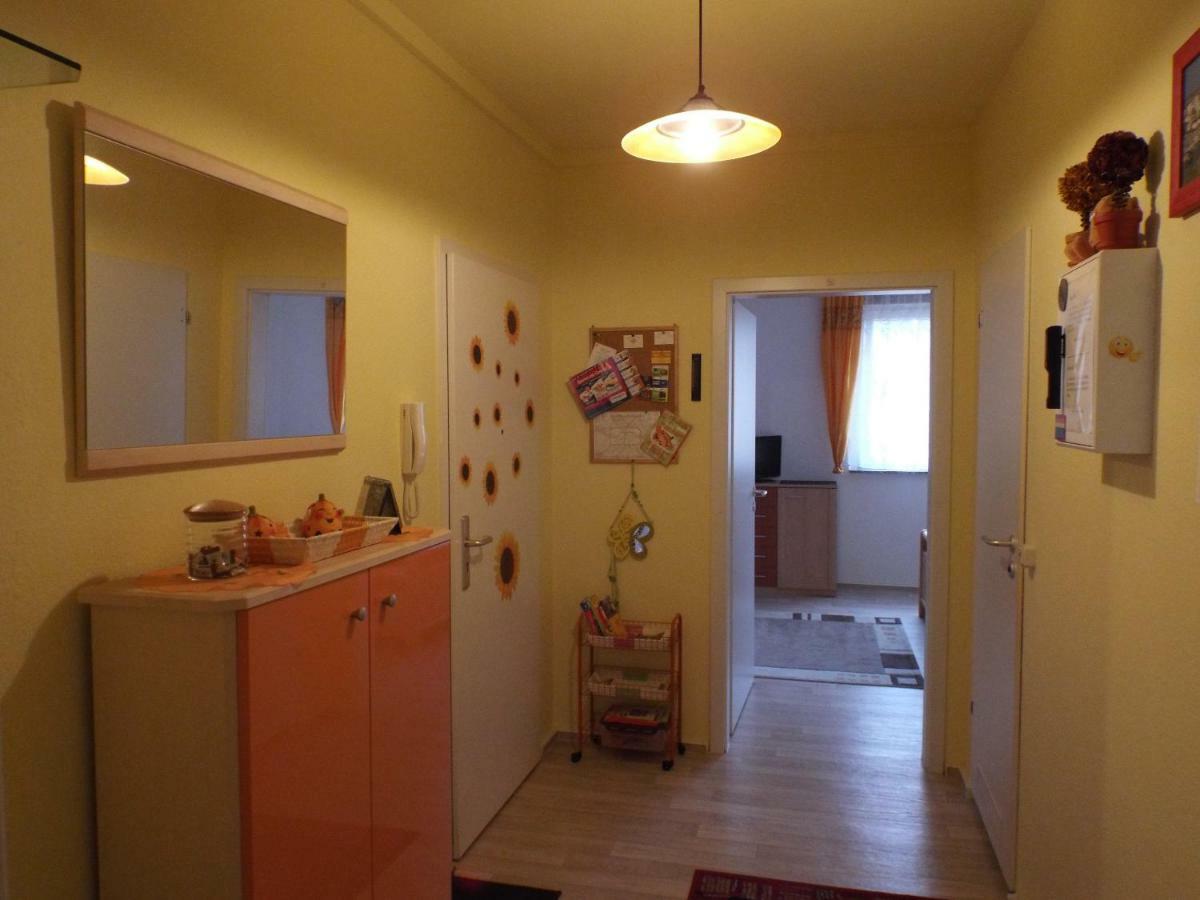 2-Zimmer-Ferienwohnung "Garten Der Welt" 베를린 외부 사진