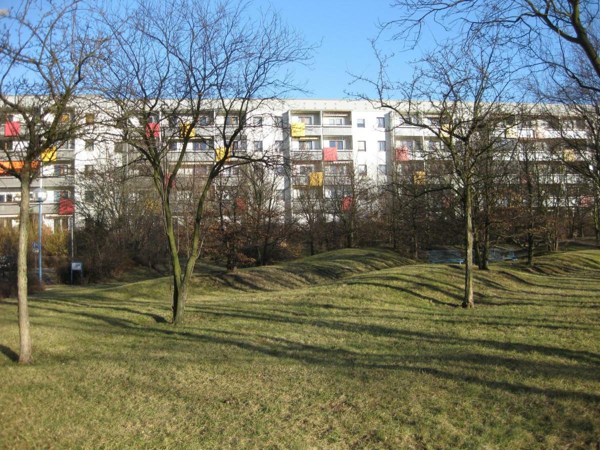 2-Zimmer-Ferienwohnung "Garten Der Welt" 베를린 외부 사진