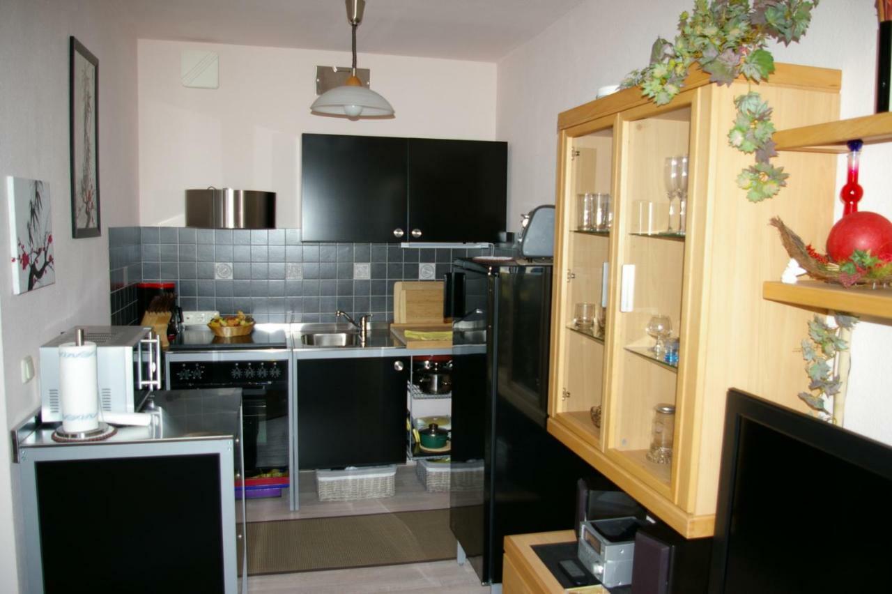 2-Zimmer-Ferienwohnung "Garten Der Welt" 베를린 외부 사진