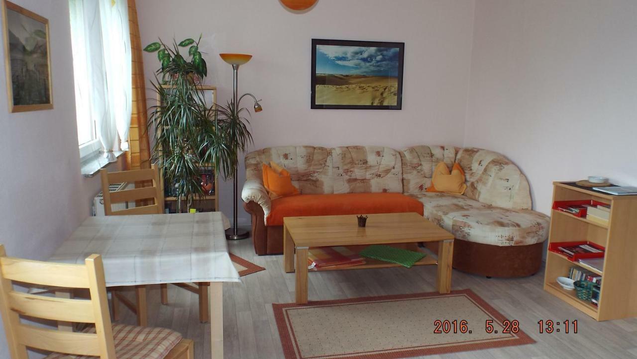 2-Zimmer-Ferienwohnung "Garten Der Welt" 베를린 외부 사진